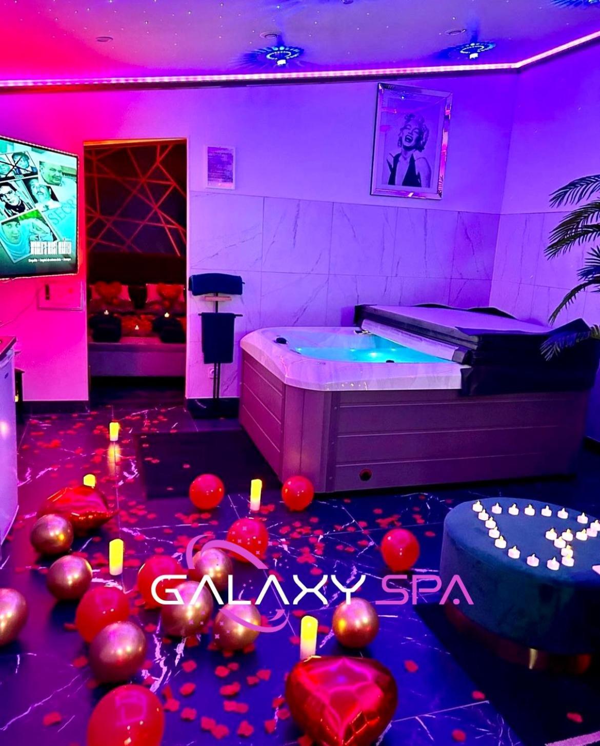 Galaxy Spa - Suite Jupiter Jacuzzi Privatif Champigneulles المظهر الخارجي الصورة