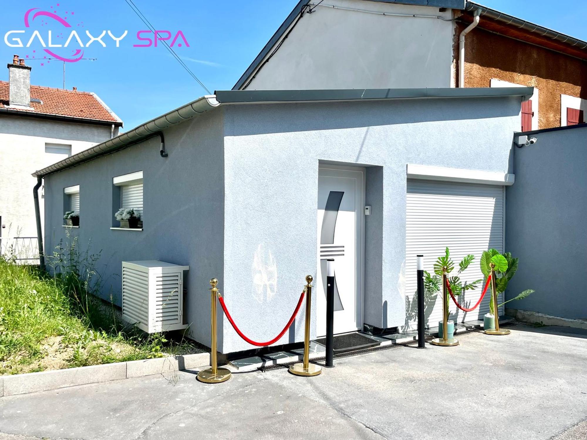 Galaxy Spa - Suite Jupiter Jacuzzi Privatif Champigneulles المظهر الخارجي الصورة
